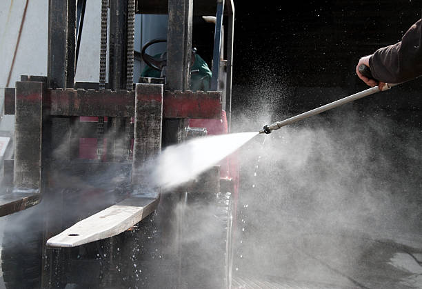 Best Best Pressure Washing Companies  in North Industry, OH